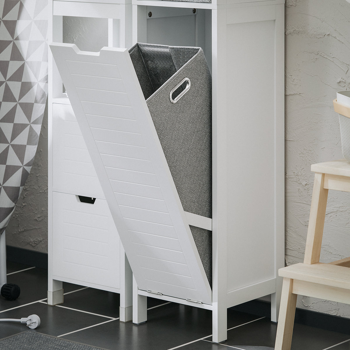 SoBuy BZR123-W Colonne Salle de Bain avec Panier à Linge Amovible et 2 Étagères Ouvertes – L30×P30×H145 cm, Charge 20 kg, MDF et Bambou, Blanc
