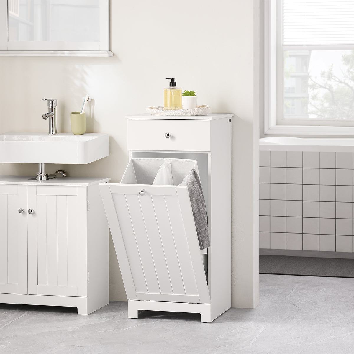 SoBuy BZR21-II-W Meuble Bas Salle de Bain Blanc 90 cm avec Panier à Linge Basculant 2 Compartiments, Tiroir et Étagère – Fermeture Silencieuse, MDF E1