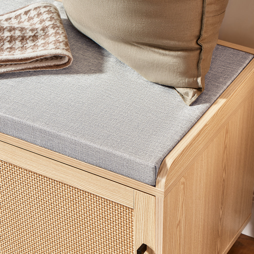SoBuy FSR154-N Banc à Chaussures avec Coussin Rembourré, 2 Portes Coulissantes Façade Rotin Tissé pour Entrée – 110x40x49 cm, Naturel