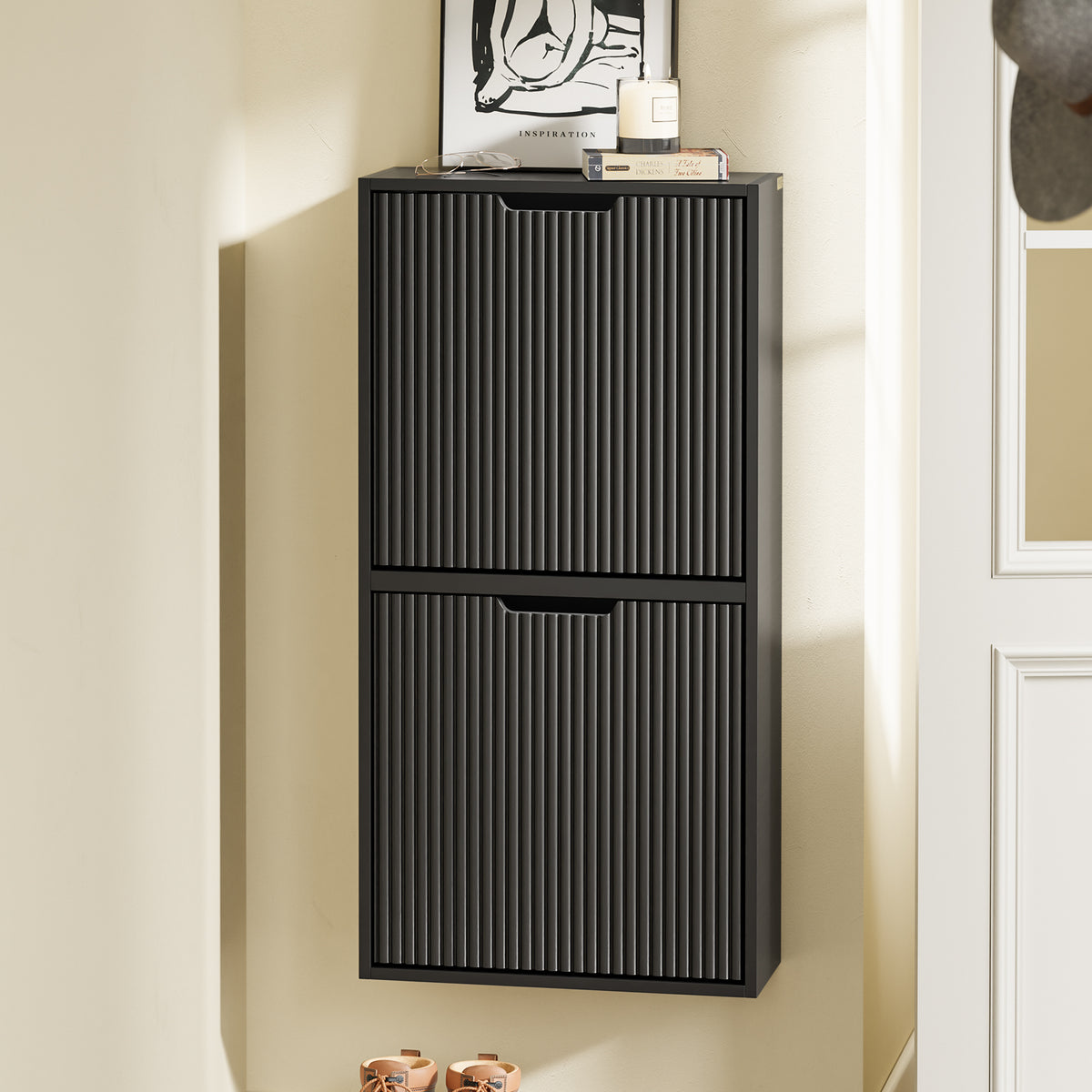 SoBuy FSR204-SCH Meuble à Chaussures Mural 19 cm avec 2 Portes Abattantes et 2 Étagères – Installation Horizontale ou Verticale, Noir, 50×19×100 cm
