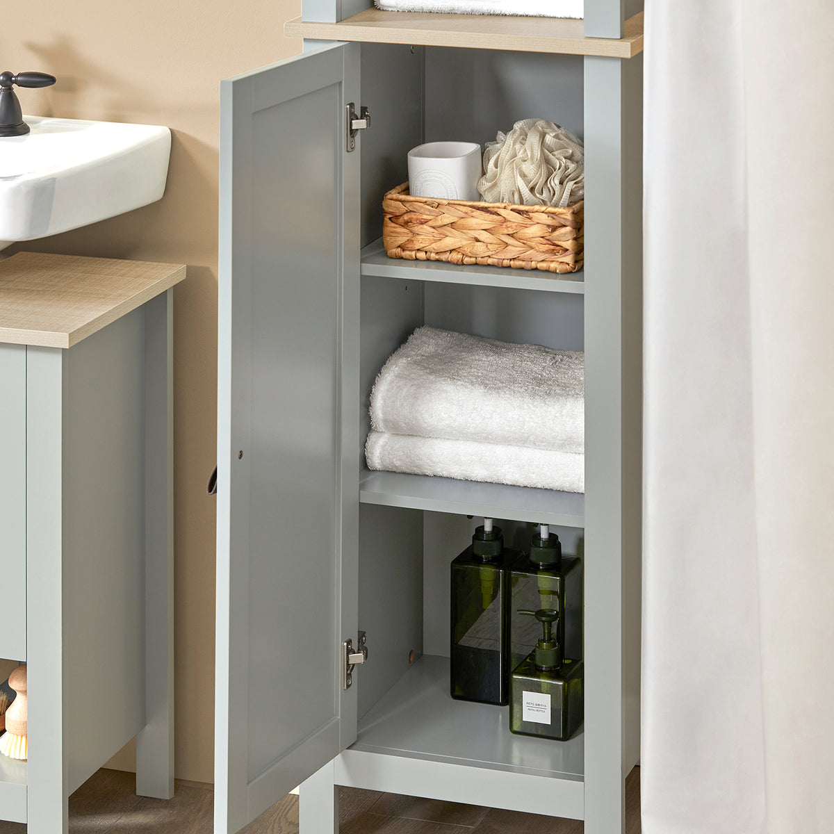 SoBuy BZR68-HG Colonne Salle de Bain Rangement Fonctionnel et Compact, pour Salle de Bain et WC, Rangement Optimisé, Design Fonctionnel – L39×P30×H169 cm, Gris