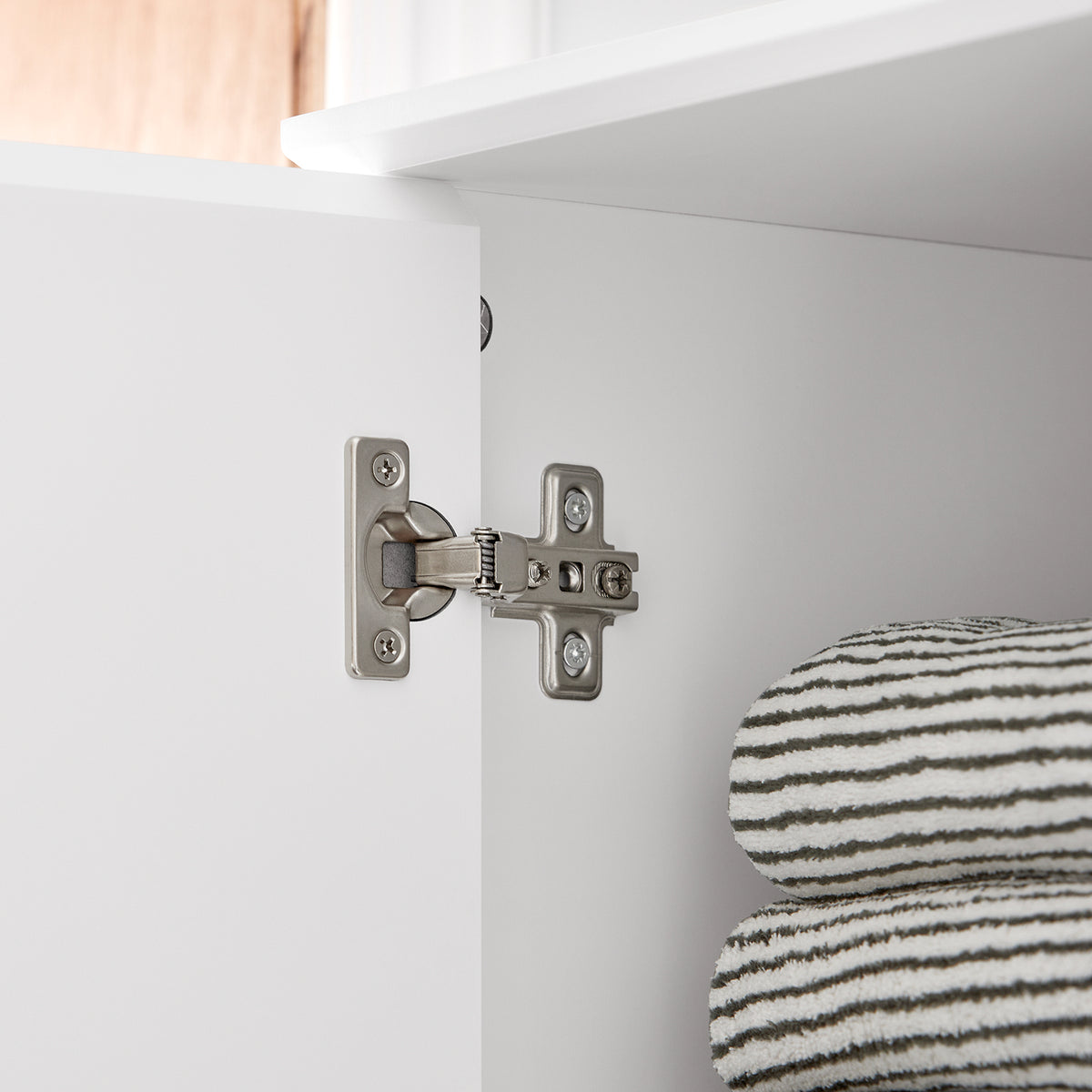 SoBuy BZR109-W Meuble Colonne Salle de Bain 170 cm Slim 30 cm 2 Portes Étagères Réglables Tiroir Anti-Basculement – Blanc