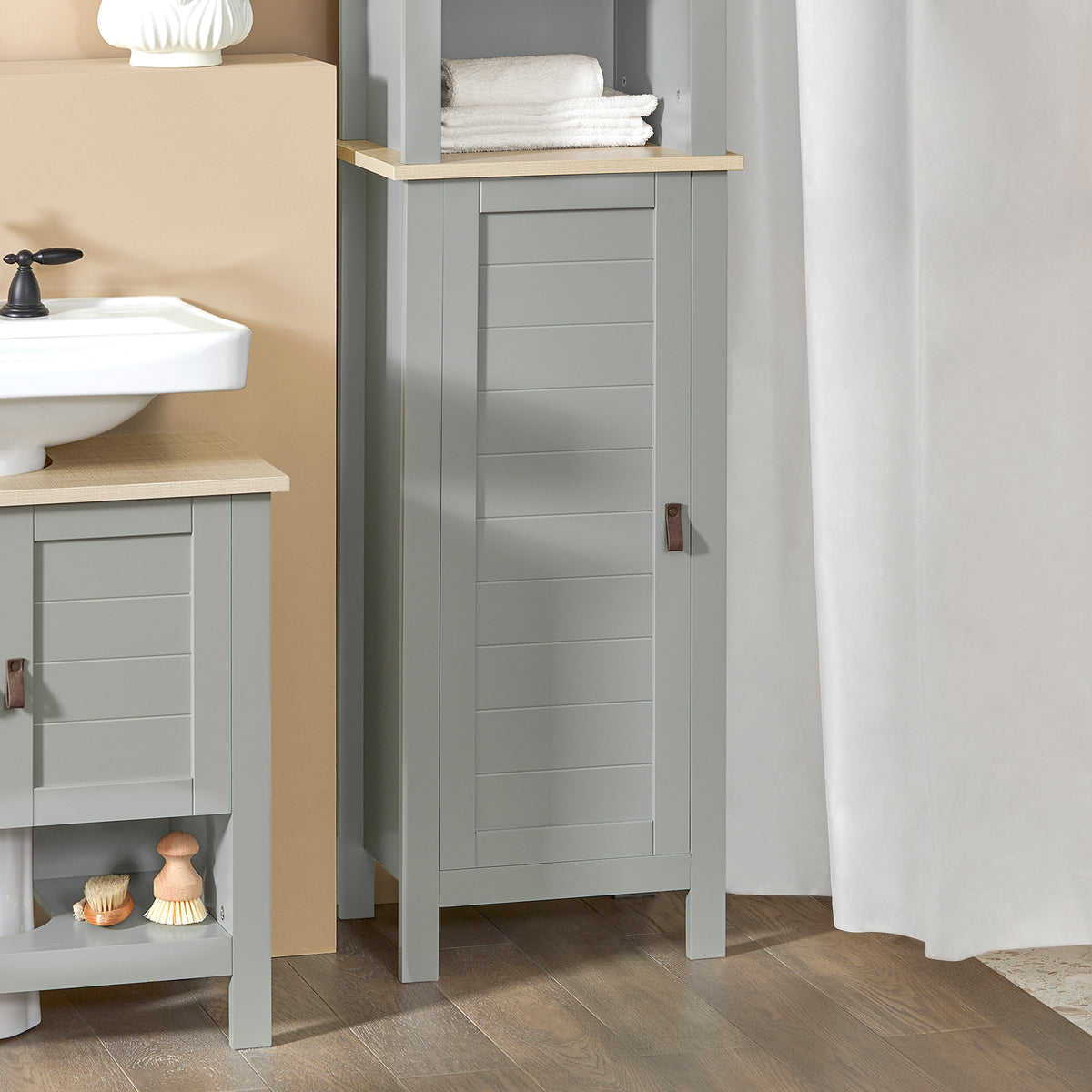 SoBuy BZR68-HG Colonne Salle de Bain Rangement Fonctionnel et Compact, pour Salle de Bain et WC, Rangement Optimisé, Design Fonctionnel – L39×P30×H169 cm, Gris