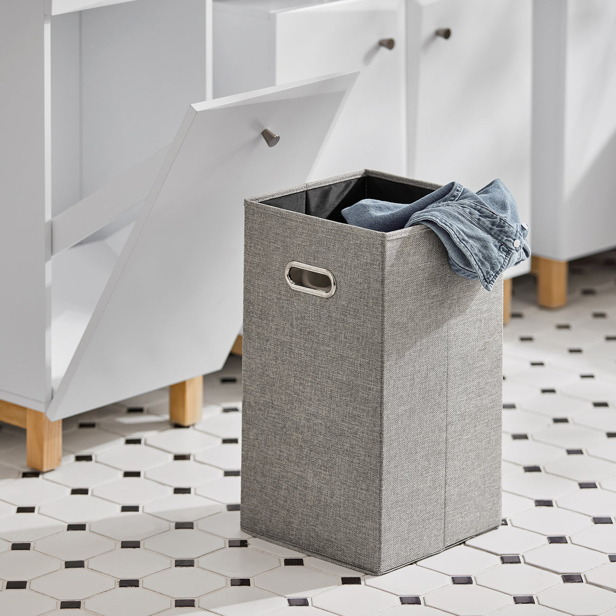 SoBuy BZR93-W Meuble Salle de Bain avec Panier à Linge, 1 Tiroir et 1 Panier Amovible, pour Salle de Bain et WC, Rangement Optimisé – L34×P30×H90 cm, Blanc