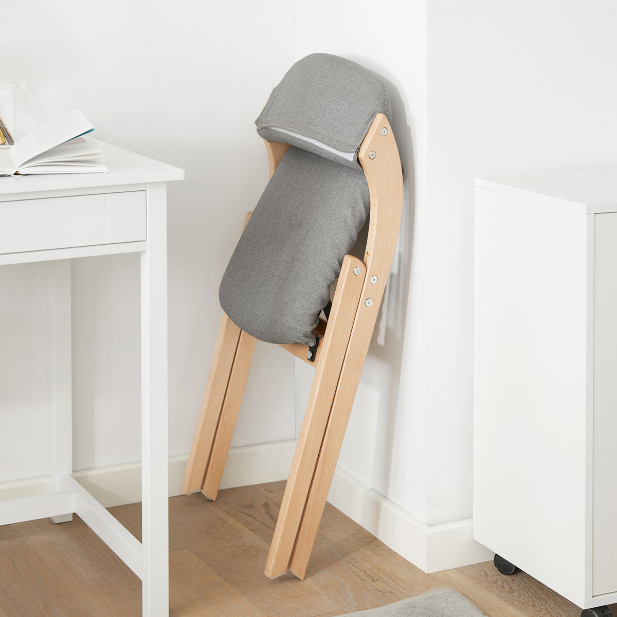 SoBuy FST92-N Chaise Pliante Rembourrée en Bois – Gain de Place – Gris